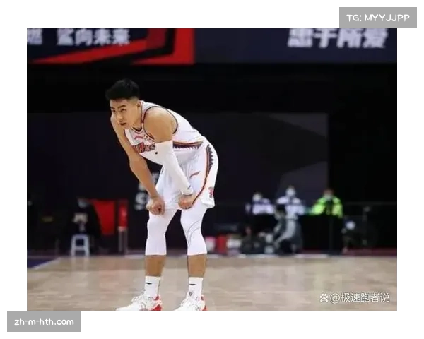 李添荣伤愈复出贡献16分 上海后卫状态回升增强后场攻击力